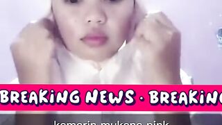 Mukena putih viral