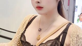 macan dalam mall