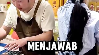 menjawab kasir