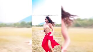 Indian Girl Noor Jahan Dance 3