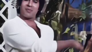 Thoda Thoda Dil Pe Hai | Jawani Ka Nasha | Amitabh & Smita Patil