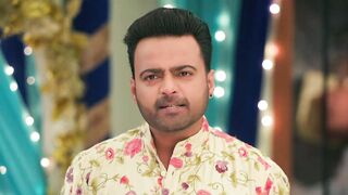 Anupama.Season.1.Episode.2068.Anupama.Reassures.Leela.720p.HS.Web.Dl.AV.264.AV.mp4