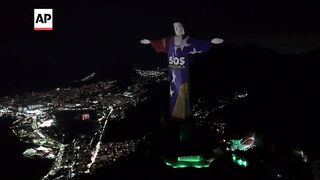 'SOS Venezuela' projected on Christ the Redeemer Statue in Rio.