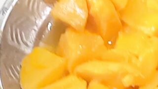 Mango Suji Halwa Recipe 😋 | Easy Mango Dessert | Desi Ghee Suji Halwa | The Sizzling Skillet 🔥  📝 Description