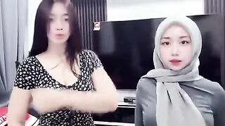 MUKENA PUTIH YANG LAGI VIRAL 2026
