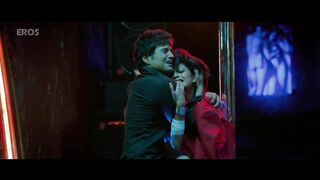 तुम्हारी नौकरी बचाने के लिए मुझे बॉस के साथ