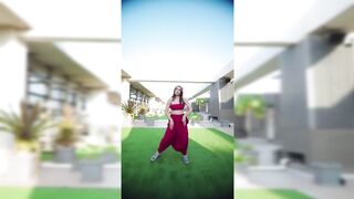 Indian Girl Niharika Tiwari Dance 2