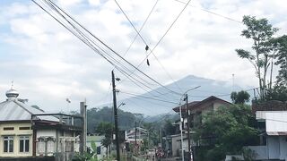 Suasana pagi di pedesaan yang tenang 🌀