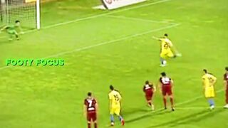 2 Save Penalti & 1 Kartu Merah... 🤯