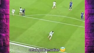 Segala harapan ada di kakinya, dan ketenangan ada di hatinya. 🐐