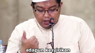 PENYAKIT HATI YANG BERBAHAYA ADALAH UJUB KENAPA