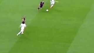 Solo Run Paling Ikonik Sepanjang Sejarah Sepak Bola!