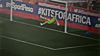 Kepa Arrizabalaga, penjaga gawang asal Spanyol.