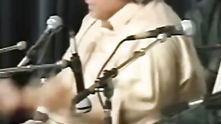 Nusrat Fateh Ali Khan Sing Amir Khusroo Poetry