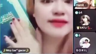 berasal dari Lombok dalam sebuah siaran langsung (live) di TikTok.