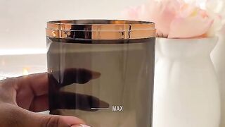 Automatic brush cleaner