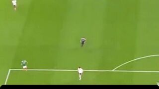Brace Bellingham dan Drama VAR Bawa Tiga Singa Bungkam El Tri