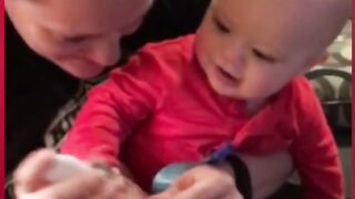 #coolpeachy #cutewee #funnybaby  #funnyvideo  #baby  #funny  #trending