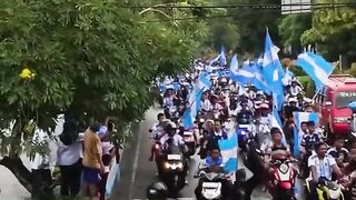 Konvoi pendukung Argentina turun ke jalan raya