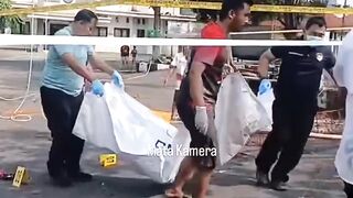 pekerja tewas ketika tengah membongkar tower bekas di Kompleks perkantoran PDua orangurwaharja