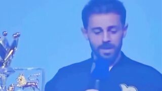 Setiap pemain Manchester City diberikan kesempatan bertanya satu kali