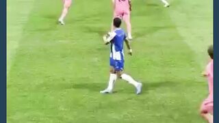Alasan Messi suka banget jalan kaki di lapangan