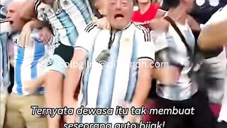 Aksi Provokasi Oknum Fans Argentina ke Fans Mesir di Tribun Stadium