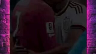 Tekanan? Ibu saya melahirkan saya di usia 16 tahun.