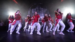 Twerk dancing