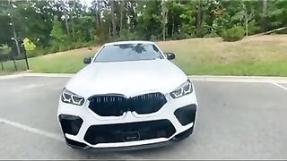 2022 BMW X6