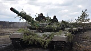 Переброшенные три танковых батальона ЛНР, заставили ВСУ  отступить в Донбассе