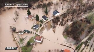 Водный мир в Боснии. Кадры разрушительного наводнения