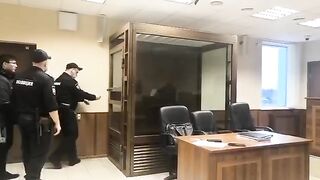 Четверых участников нападения на отца с ребёнком арестовали на время следствия