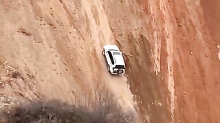 expert driving skills | desert driving tips | how to drive to peaks of sand mountains
