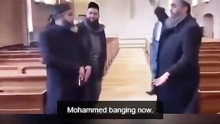 برطانیہ میں ایک چرچ فروخت ہورہا تھا۔