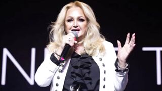 Bonnie Tyler, who topped the charts with epic ‘Total Eclipse of the Heart,’ has died at 75