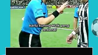 Satu kartu kuning lagi saat lawan Norwegia