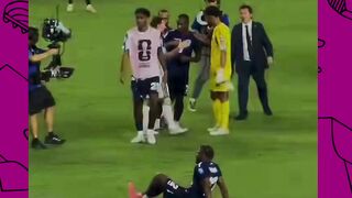 7 Penyelamatan Krusial & Bikin Messi Frustrasi! 🔥