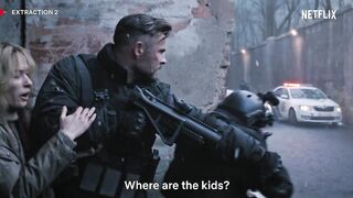 Chris Hemsworth Goes on an Epic Car Chase | Extraction 2 | Netflix Philippines