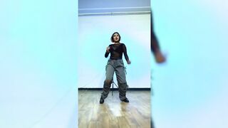 Indian Girl Jot Bulani Dance 3