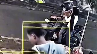 Apes Kencan Pertama! Pria Kenalan Medsos Bawa Kabur Motor & iPhone
