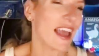 This honey ad is so messy it makes me feel sticky—would you buy it