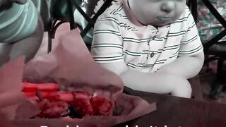 Funny reaction bébé