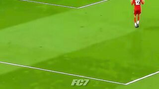 Definisi seni dalam sepak bola!