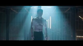 Family Showdown: Xialing vs Shang-Chi in the film Shang-Chi and the Legend of the Ten Rings (2021)