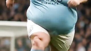 This Soccer Player's Skill Is Extraordinary, Impresses Everyone! ⚽🔥