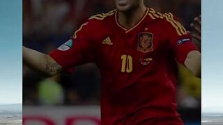 Mikel Merino atau Cesc Fabregas? 🤔
