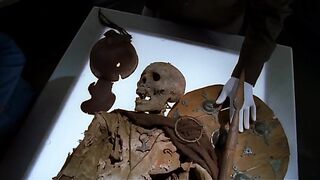 Bones S01E10 The Woman At The Airport