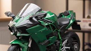 Crunchy Kawasaki H2 eating ASMR