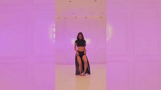 Indian Girl Nandini Sharma Dance 5